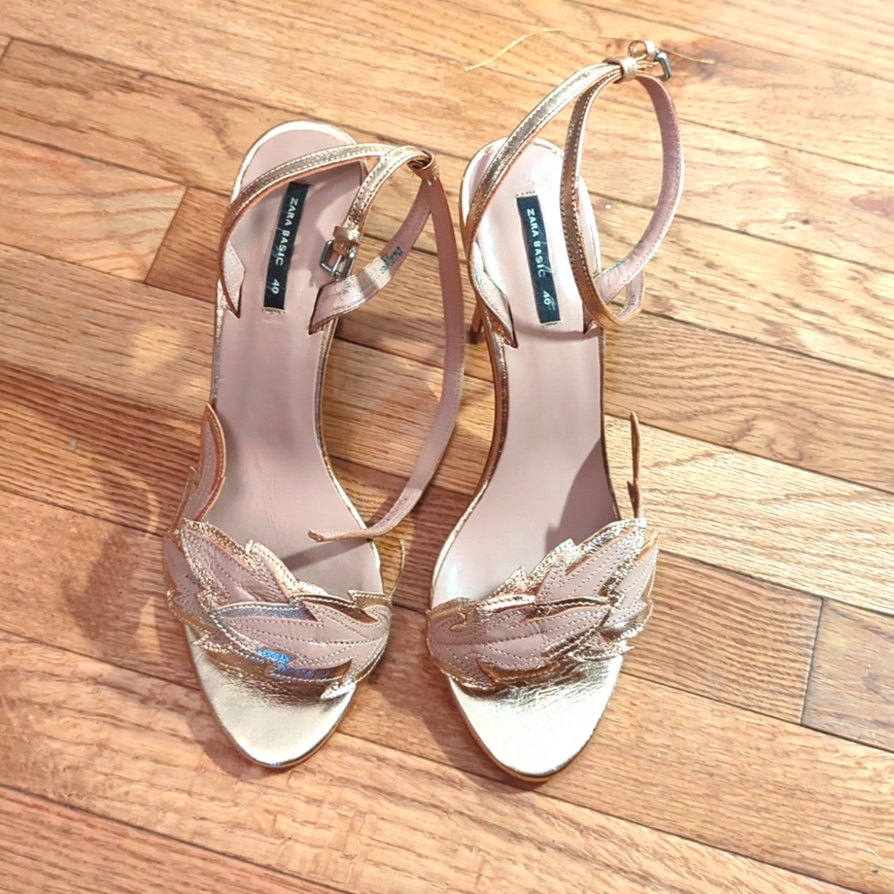 Zara Heeled Sandals with a Leaf Pattern